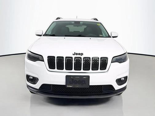 Bright White Clearcoat 2019 Jeep Cherokee Latitude Plus