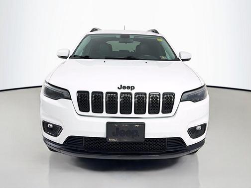 Bright White Clearcoat 2019 Jeep Cherokee Latitude Plus