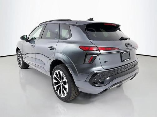 Daytona Gray Pearl Effect 2026 Audi Q3 TFSI quattro S tronic