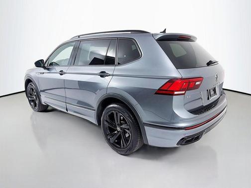 2023 Volkswagen Tiguan 2.0T SE R-Line Black 4MOTION