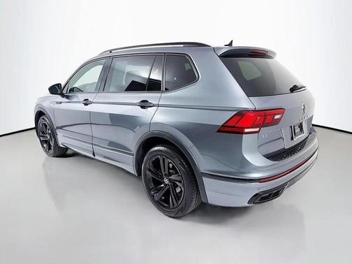 2023 Volkswagen Tiguan 2.0T SE R-Line Black 4MOTION
