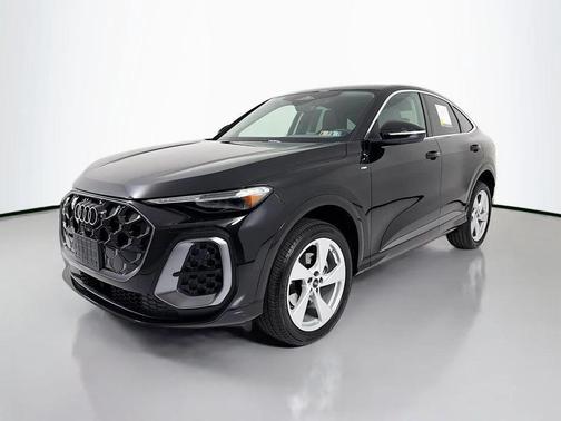 Mythos Black Metallic 2025 Audi Q5 Premium Plus TFSI quattro S tronic