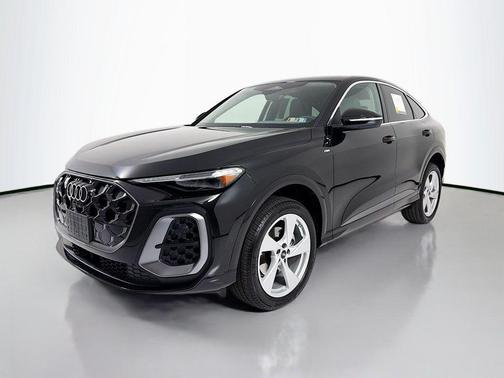 Mythos Black Metallic 2025 Audi Q5 Premium Plus TFSI quattro S tronic