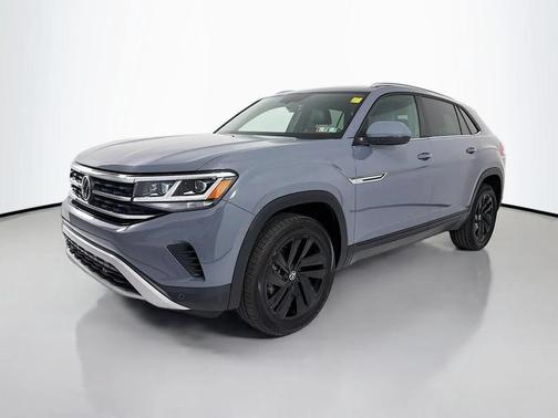 Pure Gray 2022 Volkswagen Atlas Cross Sport 3.6L V6 SE w/Technology