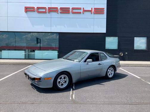 1986 Porsche 944 