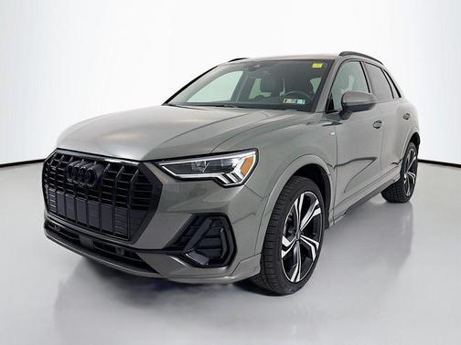 2023 Audi Q3 45 S line Premium Plus