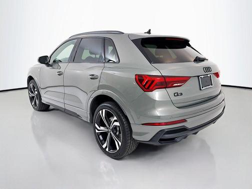 2023 Audi Q3 45 S line Premium Plus