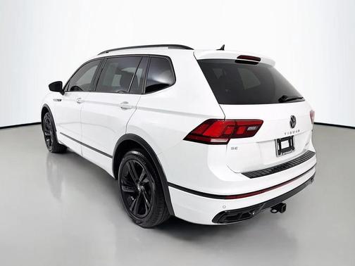 Opal White Pearl 2023 Volkswagen Tiguan 2.0T SE R-Line Black 4MOTION
