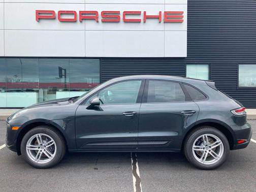 2026 Porsche Macan AWD