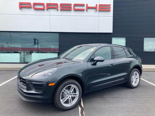 2026 Porsche Macan AWD
