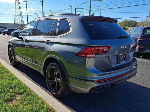 2023 Volkswagen Tiguan 2.0T SE R-Line Black 4MOTION