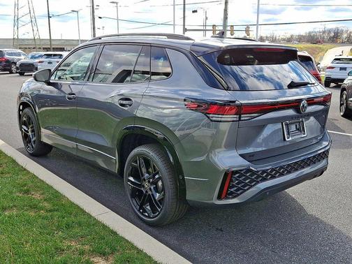 2026 Volkswagen Tiguan 2.0T SE R-Line Black 4MOTION