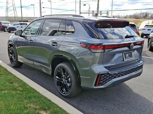 2026 Volkswagen Tiguan 2.0T SE R-Line Black 4MOTION