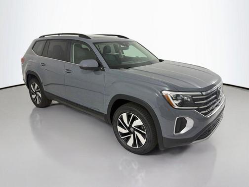 Pure Gray 2026 Volkswagen Atlas 2.0T SE w/Technology 4MOTION
