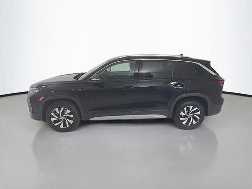 Deep Black Pearl 2026 Volkswagen Tiguan 2.0T S 4MOTION