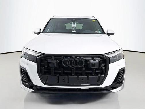 2026 Audi Q7 55 Premium Plus
