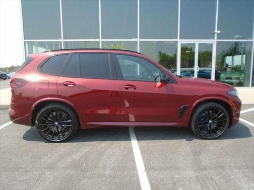 2024 BMW X5 M60i