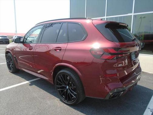 2024 BMW X5 M60i