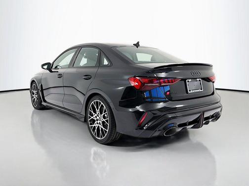 2025 Audi RS 3 TFSI quattro S tronic