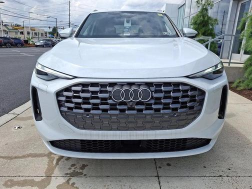 2025 Audi Q5 Premium