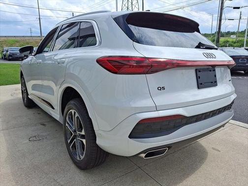 2025 Audi Q5 Premium