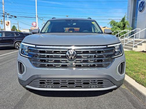 2026 Volkswagen Atlas 2.0T SE w/Technology 4MOTION