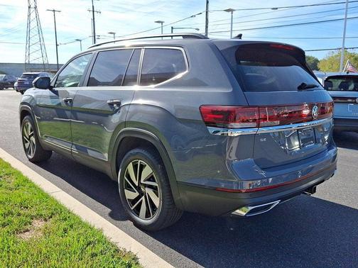 2026 Volkswagen Atlas 2.0T SE w/Technology 4MOTION