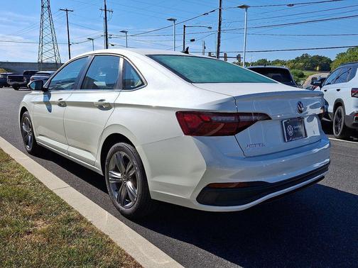 2023 Volkswagen Jetta 1.5T SE