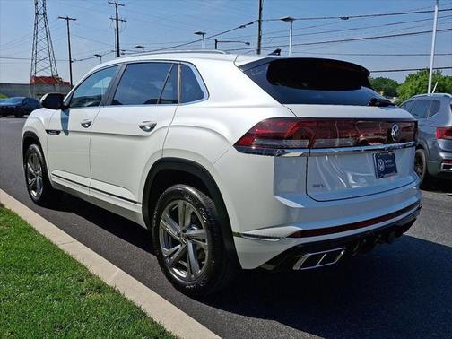 2024 Volkswagen Atlas Cross Sport 2.0T SEL