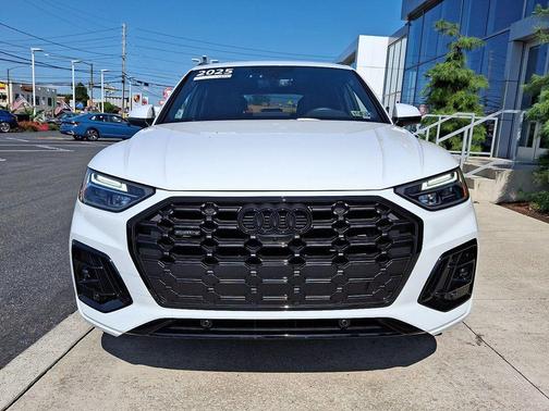 2025 Audi Q5 45 S line Premium Plus