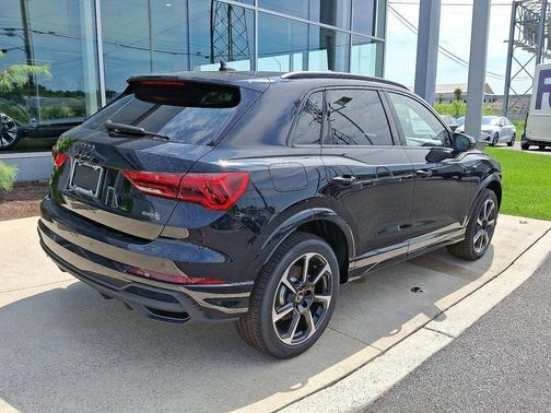 2025 Audi Q3 45 S line Premium Plus