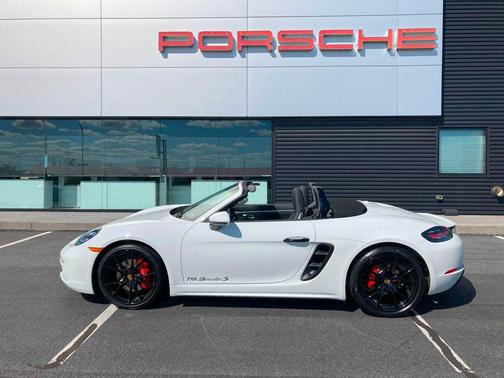 2021 Porsche 718 Boxster S