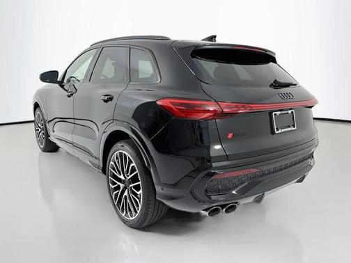 Mythos Black Metallic 2026 Audi SQ5 3.0T Premium Plus