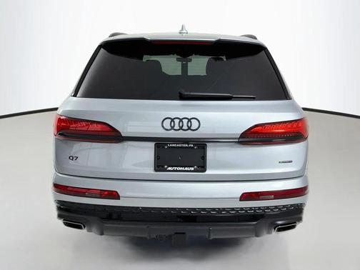 Satellite Silver Metallic 2026 Audi Q7 55 Premium Plus