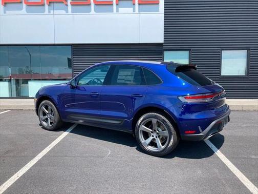 2024 Porsche Macan Base