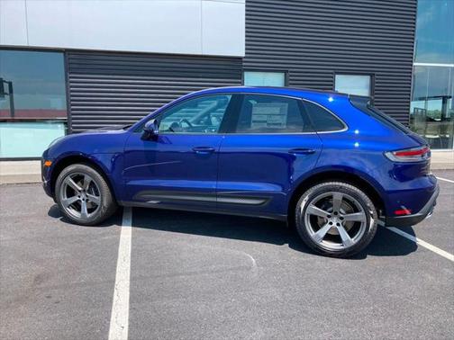 2024 Porsche Macan Base