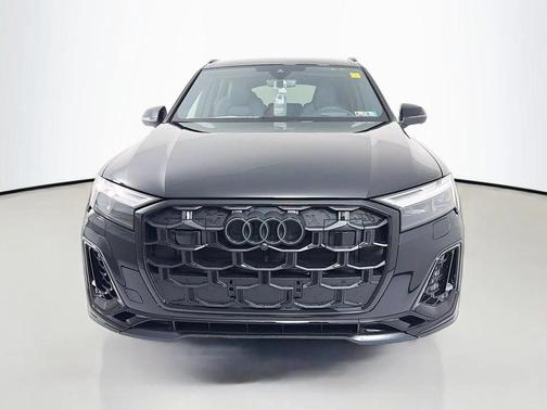 Mythos Black Metallic 2026 Audi Q7 55 Prestige