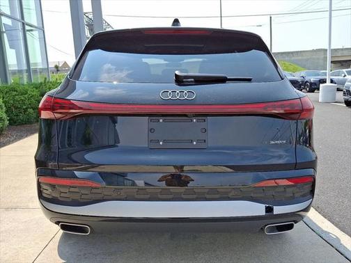 2025 Audi Q5 Premium