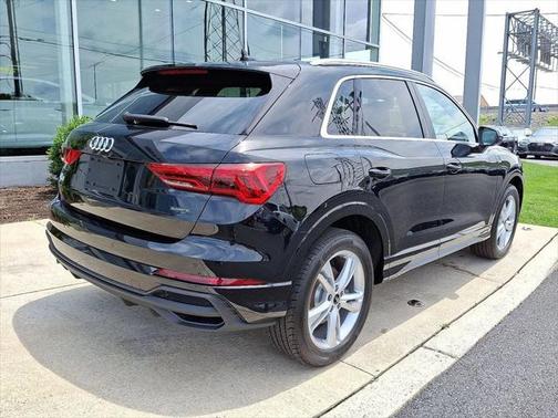 2024 Audi Q3 45 S line Premium Plus