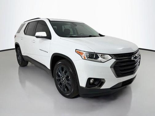 Summit White 2021 Chevrolet Traverse RS