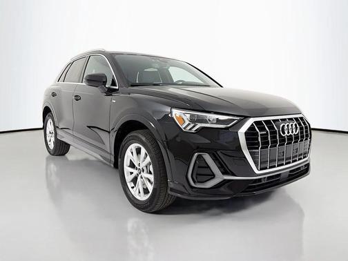 2025 Audi Q3 Premium 45 TFSI S line quattro Tiptronic