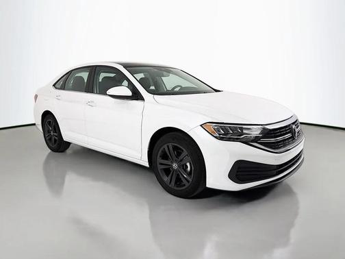 Opal White Pearl 2024 Volkswagen Jetta 1.5T SE