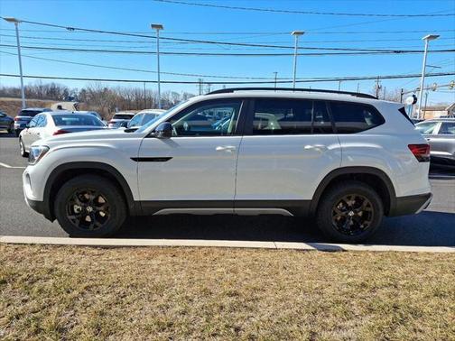 2025 Volkswagen Atlas 2.0T Peak Edition