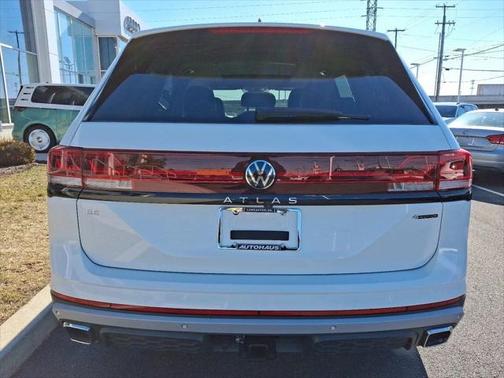 2025 Volkswagen Atlas 2.0T Peak Edition