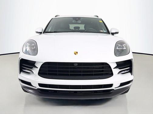 2021 Porsche Macan AWD