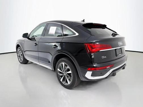 Mythos Black Metallic 2022 Audi Q5 45 S line Premium