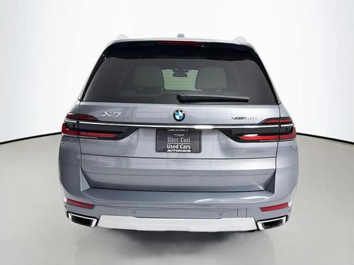 Skyscraper Grey Metallic 2023 BMW X7 xDrive40i