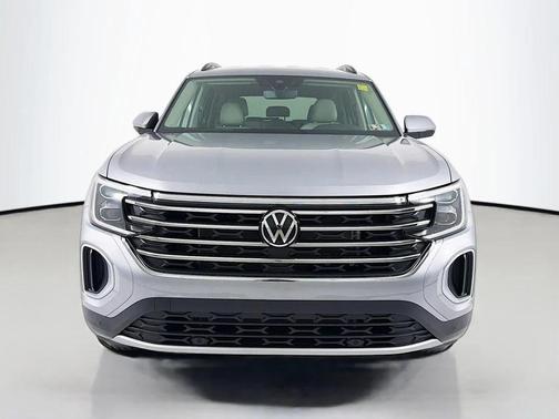 Silver Mist Metallic 2026 Volkswagen Atlas 2.0T SE w/Technology 4MOTION