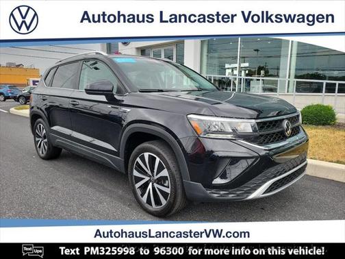 Deep Black Pearl 2023 Volkswagen Taos 1.5T SE