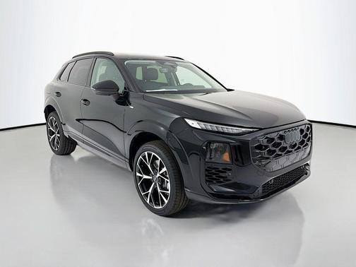 Mythos Black Metallic 2026 Audi Q3 S line
